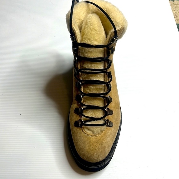 Nicholas Kirkwood DELFI Shearling Hiking Boot - Picture 7 of 11